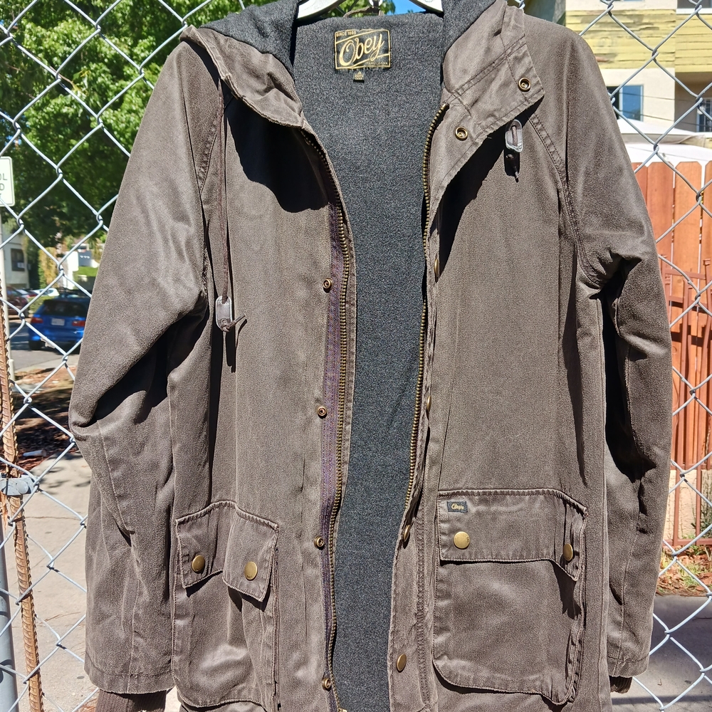 Obey  Wonens Brown Jacket PTP  ABOUT 21"